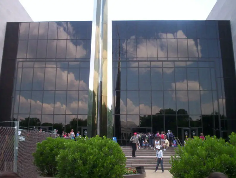 File:AirSpace2.JPG