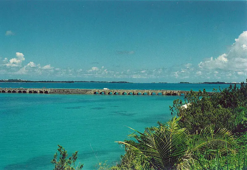 File:Bermuda Causeway.jpg