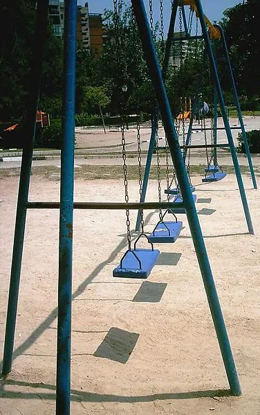 File:Blue swings in Spain.jpg