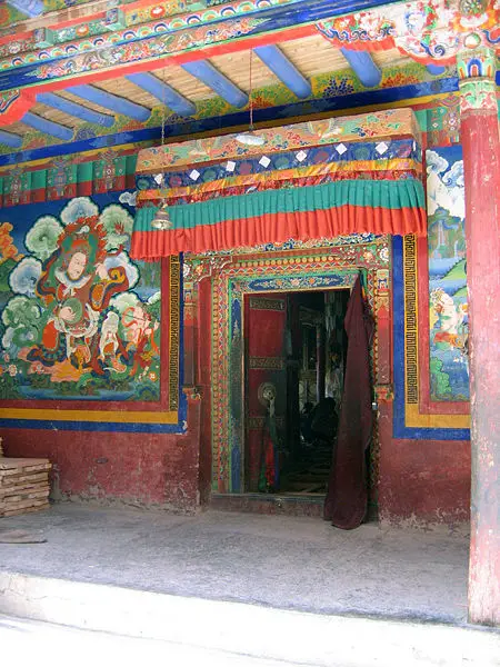 File:Lamayurugate.jpg
