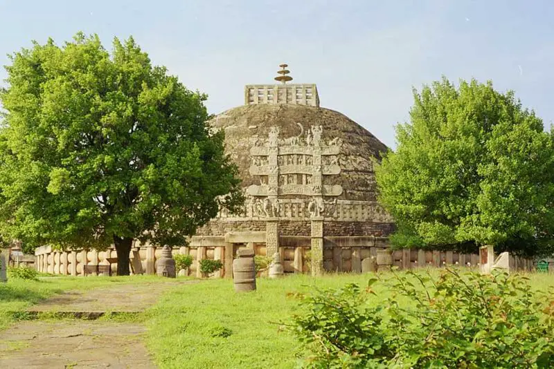 File:Sanchi2.jpg