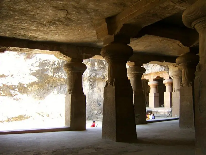 File:India-Elephanta-Pillars.jpg