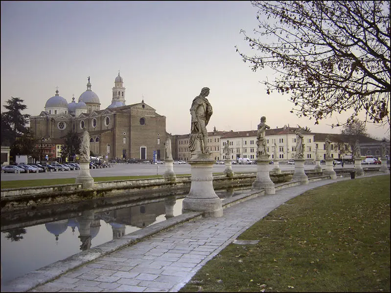 File:Padua5.jpg