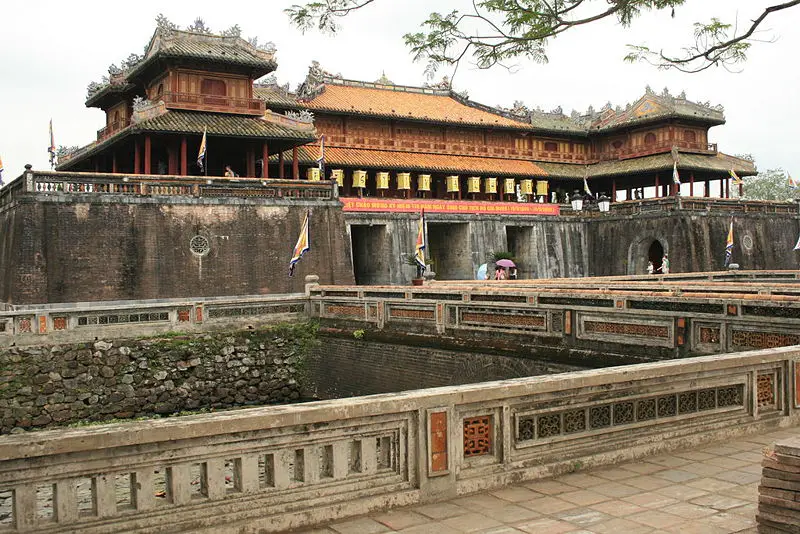 File:Ngomon2.jpg
