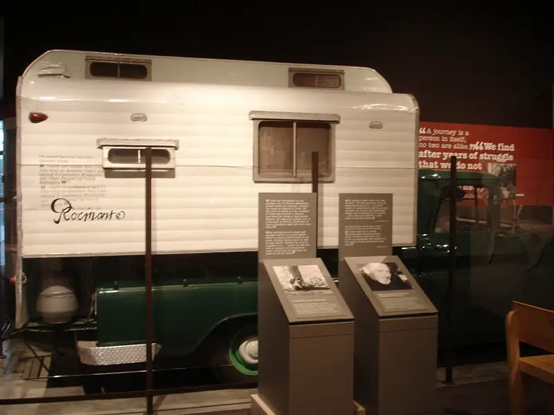 File:TravelswithCharlieVehicle.jpg