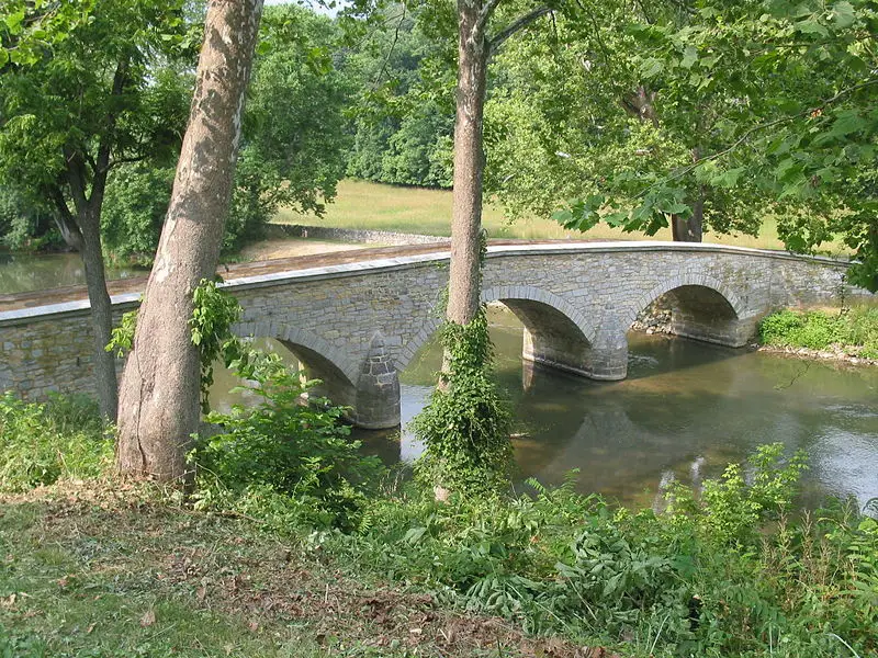 File:Burnsidebridge.JPG