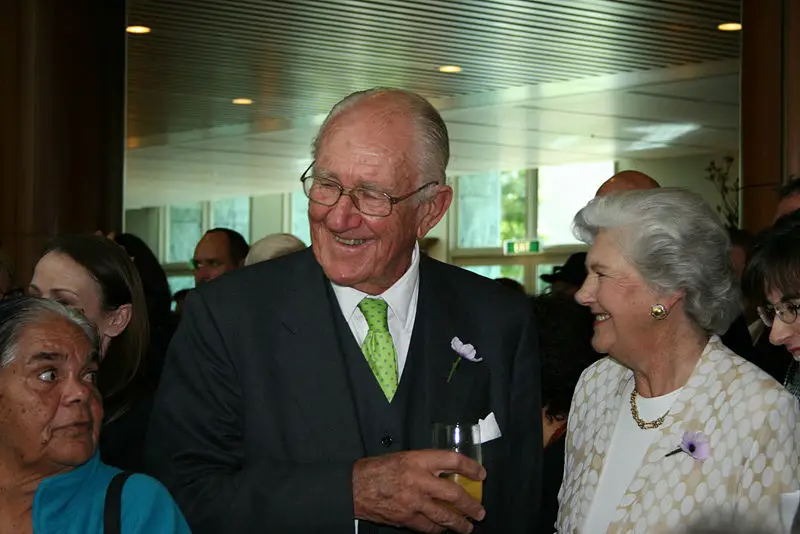 File:FraserSorry.jpg