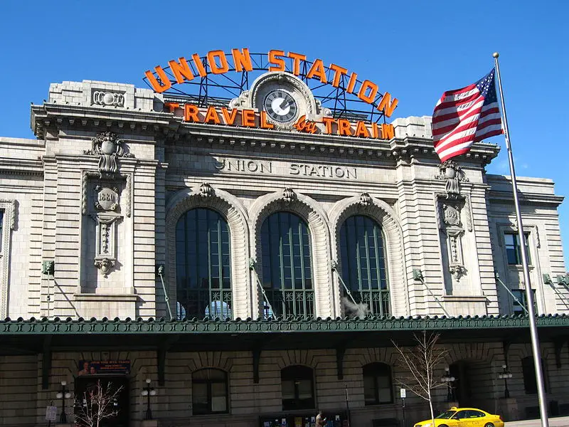 File:UnionStationDenver01 gobeirne.jpg