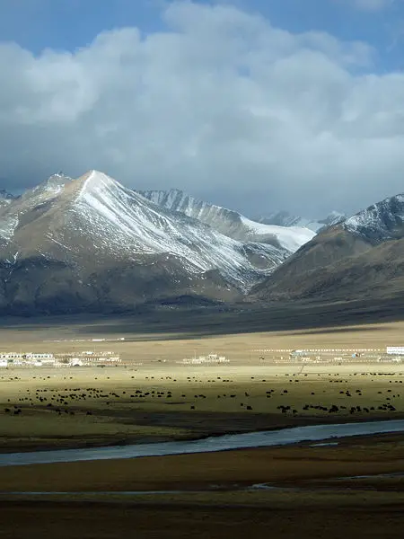 File:TibetanMountains13.jpg