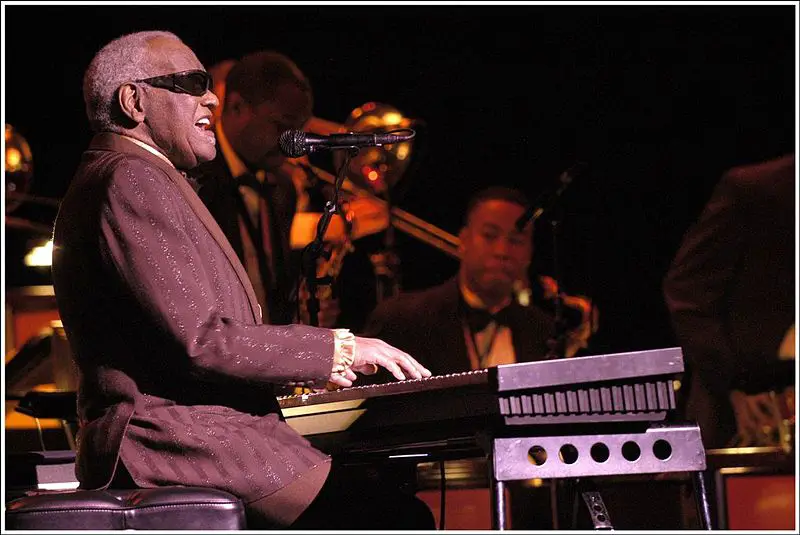 File:Ray charles.JPG