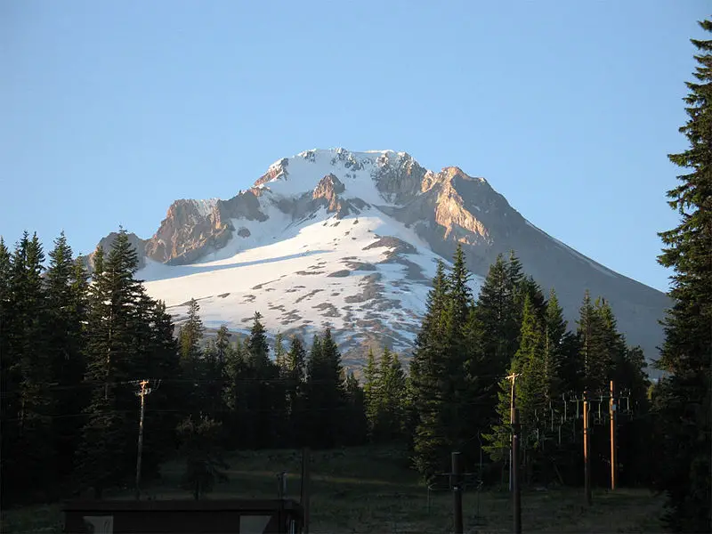 File:Mt-Hood-Oregon.jpg