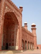 Badshahi Mosque - New World Encyclopedia