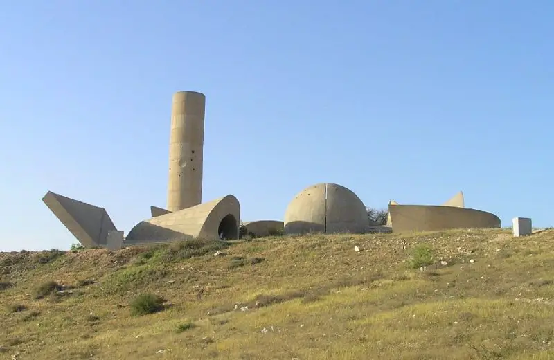 File:Negev Brigade Memorial2.JPG