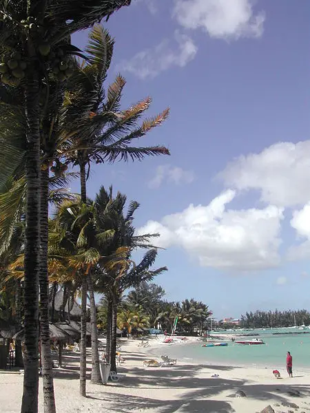 File:Maurice-plage.jpg