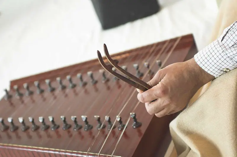 File:Santoor.jpg