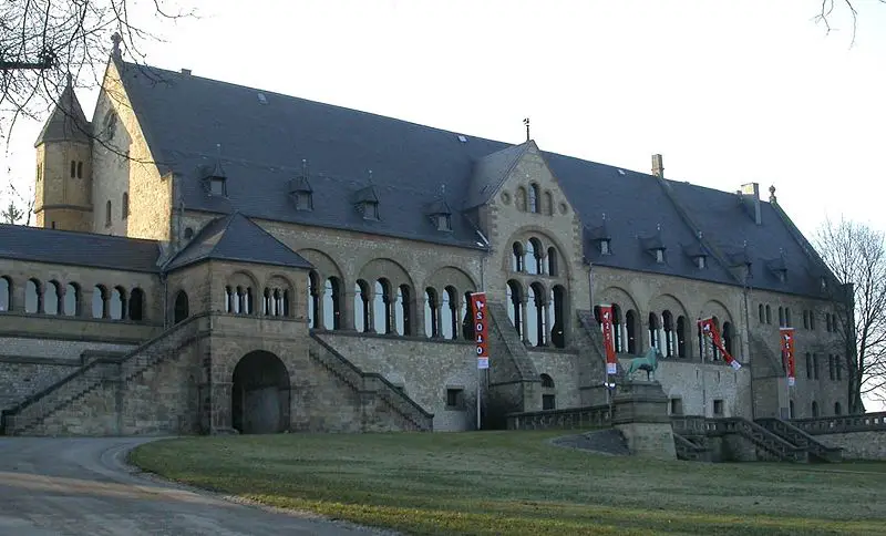File:Goslar kaiserpfalz.jpg