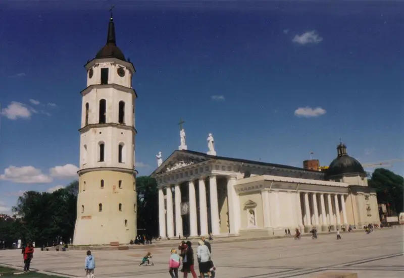 File:Cathedral of Vilnius.jpg