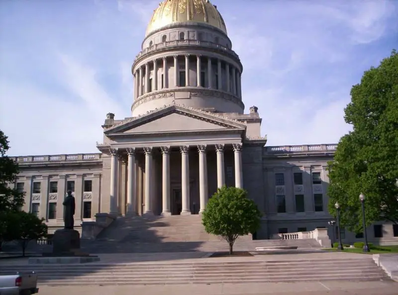 File:WV Capitolbuilding.jpg
