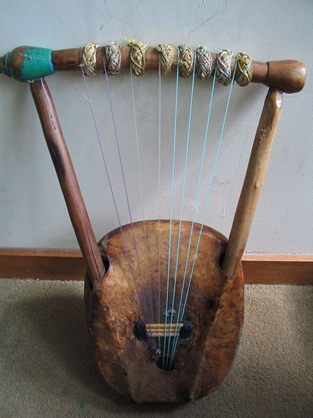 File:Kenyan Nyatiti Lyre.jpg