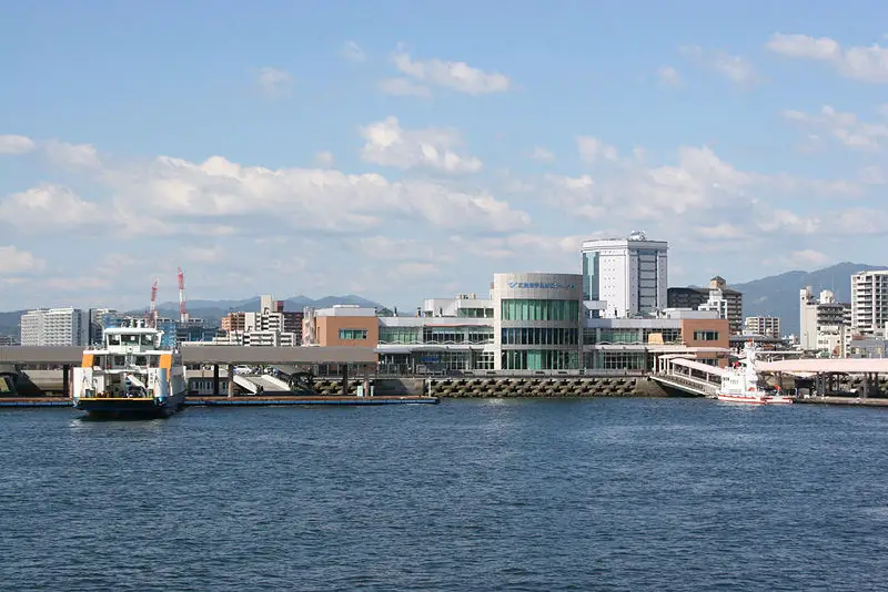 File:Hiroshima port.jpg