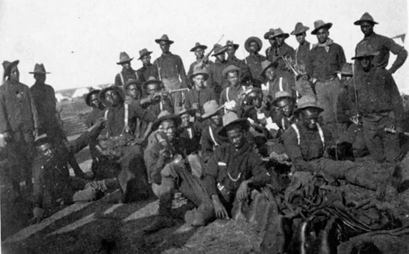 File:BuffaloSoldiers-SpanAmWar.jpg