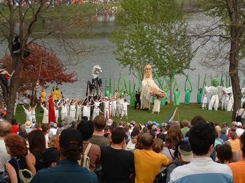 File:Sky and Prairie-Powderhorn-Minneapolis-2006-05-07.jpg