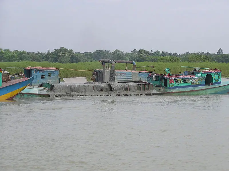 File:BurigangaDredge.JPG