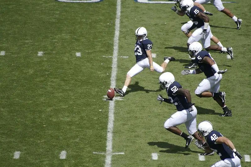 File:Penn State kickoff.jpg
