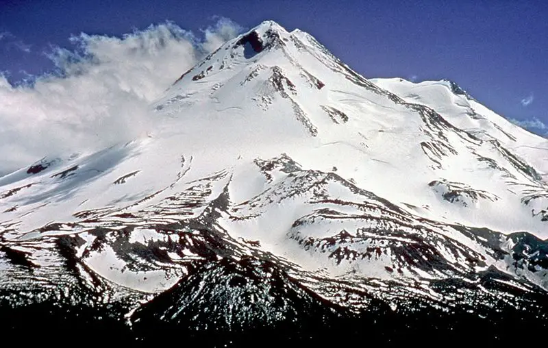File:MtShasta SnowCapped.jpg