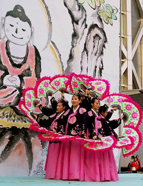File:Seoul-festival-Buddha-01.jpg
