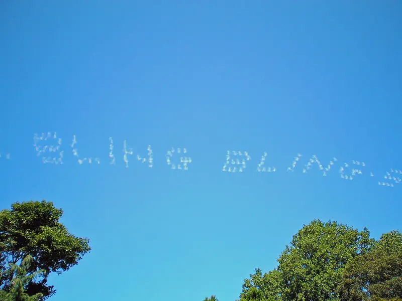 File:Bling-Bling Skywriting David Shankbone.jpg