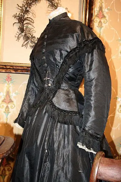 File:Mourning dress, 19th century.JPG