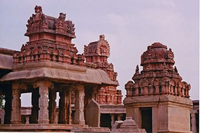 File:Balakrishna temple DK.jpg