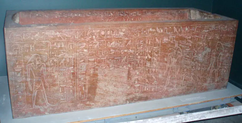 File:HatshepsutSarcophagus-ReinscribedForHerFather MuseumOfFineArtsBoston.png