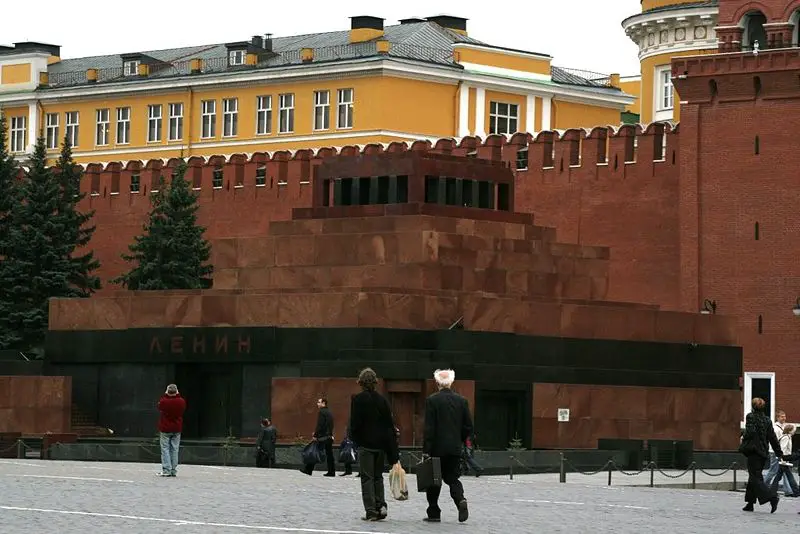 File:Lenin's Tomb.jpg