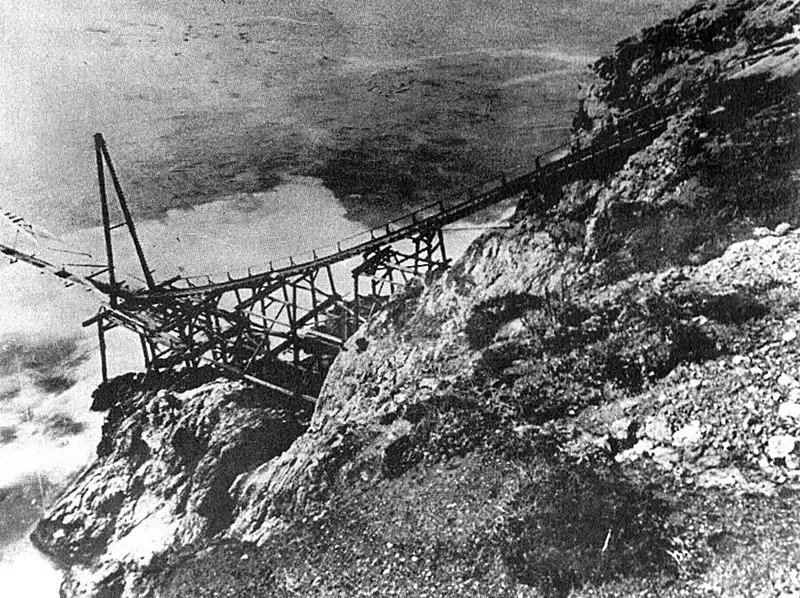 File:Bixby landing2.jpg