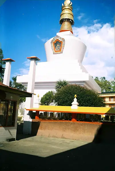 File:Dodrulchortenstupa.jpg