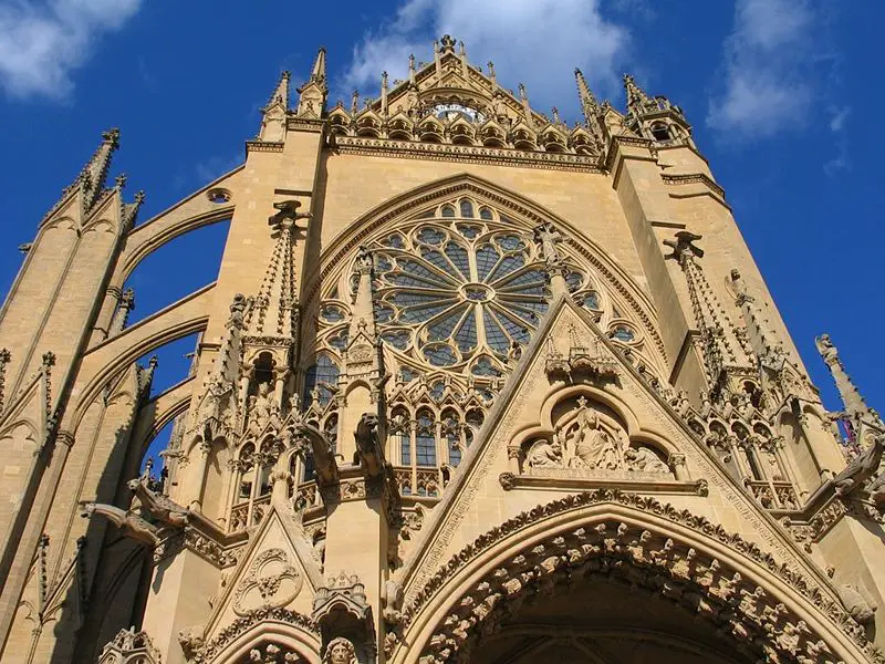 File:Portail-ouest-cathedrale-metz.jpg