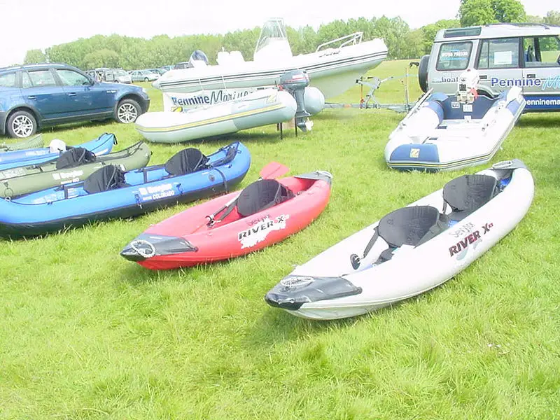 File:Aa inflatable canoes.jpg