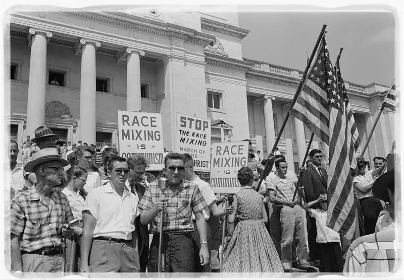 File:Little Rock integration protest.jpg