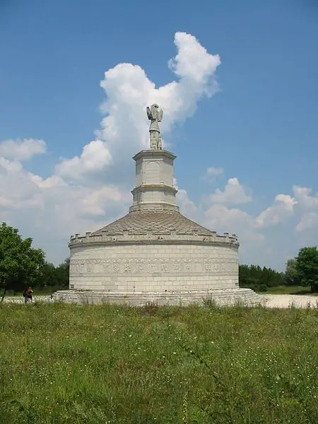 File:TropeumTraiani 11.jpg