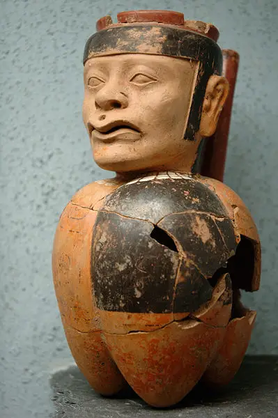 File:Precolombian Statue.jpg