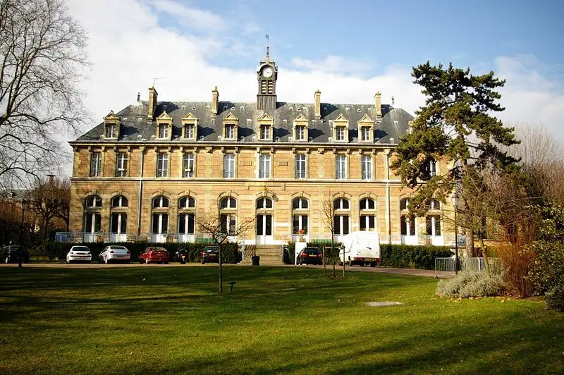 File:Lycée lakanal.jpg